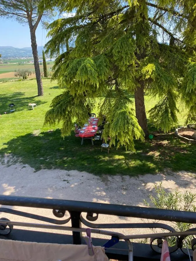 Апартаменты Casale In Collina Vista Assisi,Brufa Di Torgiano  Бруфа