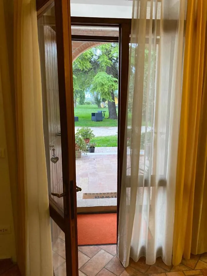 Апартаменты Casale In Collina Vista Assisi,Brufa Di Torgiano 0*, Бруфа Италия