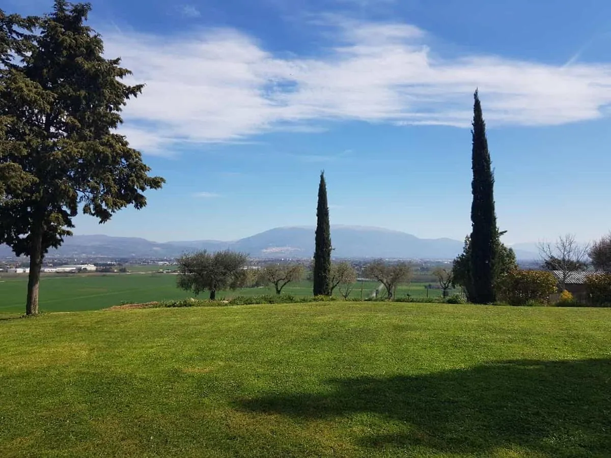 Апартаменты Casale In Collina Vista Assisi,Brufa Di Torgiano 0*, Бруфа Италия